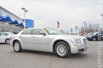 2010 Chrysler 300  Touring