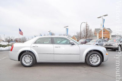 2010 Chrysler 300  Touring