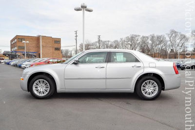 2010 Chrysler 300  Touring