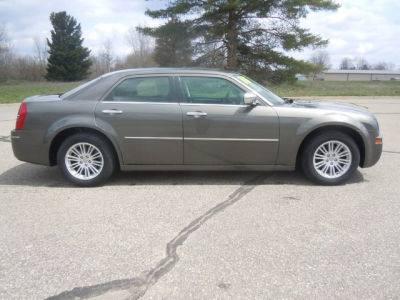 2010 Chrysler 300  Touring