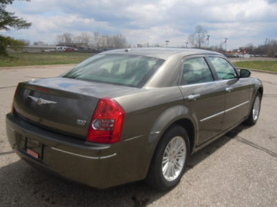 2010 Chrysler 300  Touring