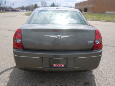 2010 Chrysler 300  Touring