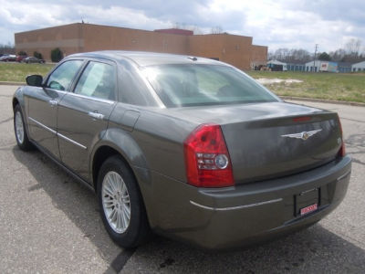2010 Chrysler 300  Touring