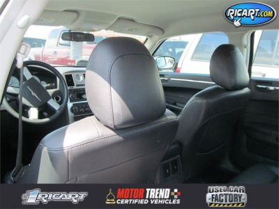 2010 Chrysler 300  Touring