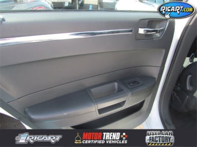 2010 Chrysler 300  Touring