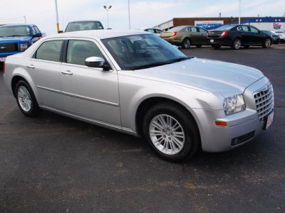 2010 Chrysler 300  Touring