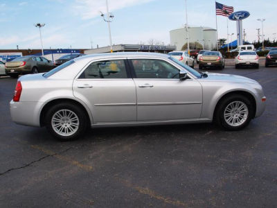 2010 Chrysler 300  Touring