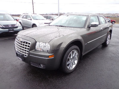 2010 Chrysler 300  Touring/Signature Series