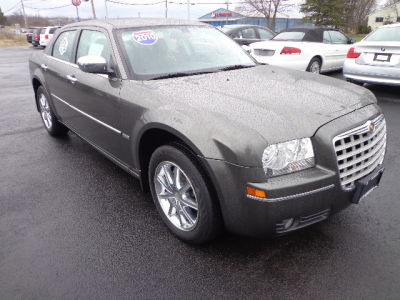 2010 Chrysler 300  Touring/Signature Series