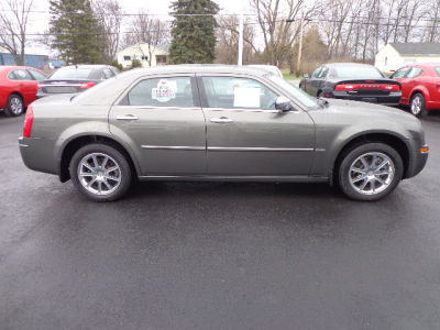 2010 Chrysler 300  Touring/Signature Series