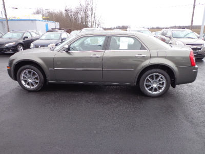 2010 Chrysler 300  Touring/Signature Series