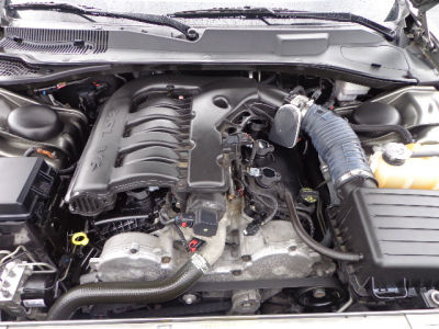 2010 Chrysler 300  Touring/Signature Series