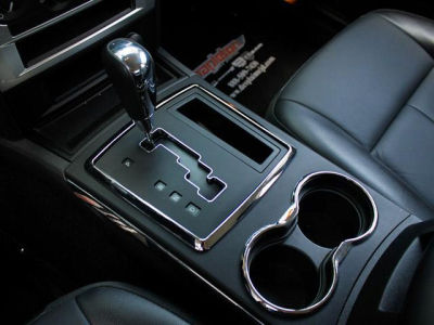 2010 Chrysler 300  Touring/Signature Series