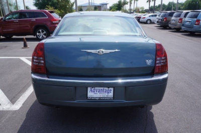 2005 Chrysler 300  300C
