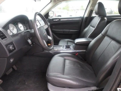 2010 Chrysler 300  Touring