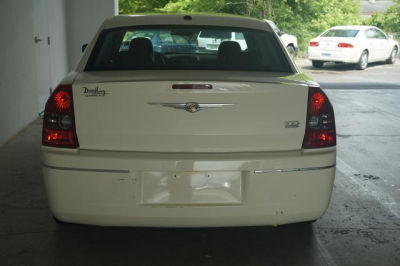 2010 Chrysler 300  Touring