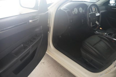 2010 Chrysler 300  Touring