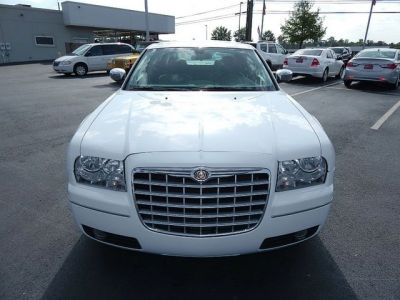 2010 Chrysler 300  Touring