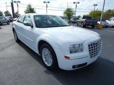 2010 Chrysler 300  Touring