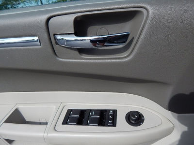 2010 Chrysler 300  Touring