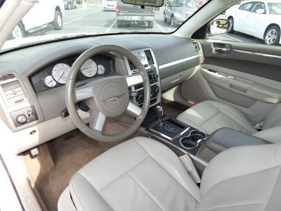 2010 Chrysler 300  Touring