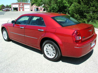 2010 Chrysler 300  Touring Plus