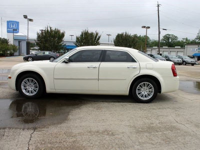 2010 Chrysler 300  Touring