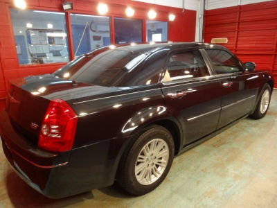 2010 Chrysler 300  Touring