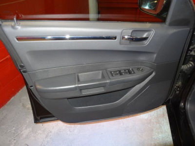 2010 Chrysler 300  Touring