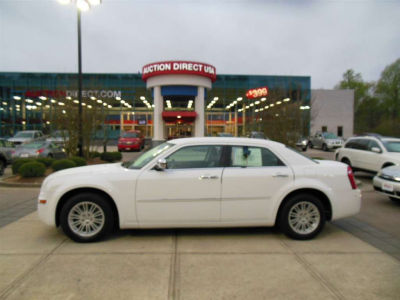 2010 Chrysler 300  Touring