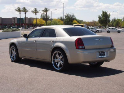 2005 Chrysler 300  Touring
