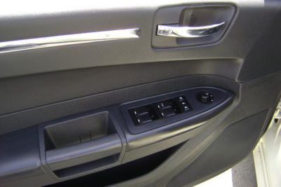 2010 Chrysler 300  Touring