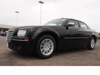 2010 Chrysler 300  Touring