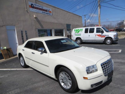 2010 Chrysler 300  Touring