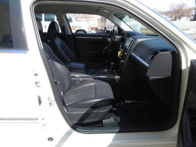 2010 Chrysler 300  Touring