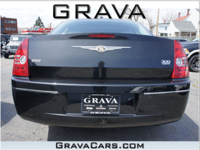 2009 Chrysler 300  Touring/Signature Series