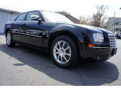 2009 Chrysler 300  Touring/Signature Series