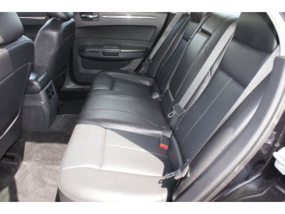 2009 Chrysler 300  Touring/Signature Series