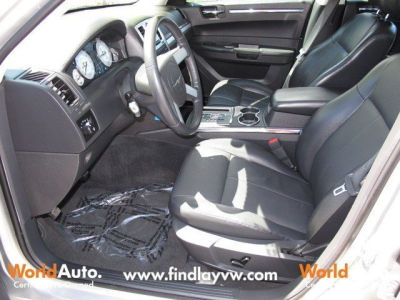 2010 Chrysler 300  Touring