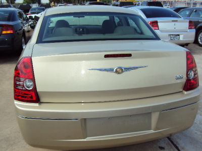 2010 Chrysler 300  Touring
