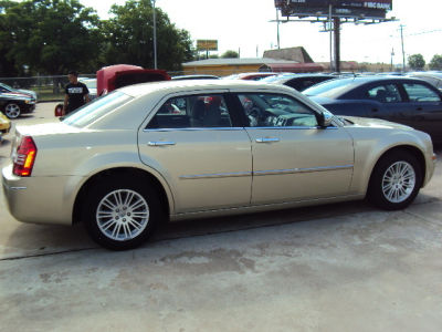 2010 Chrysler 300  Touring