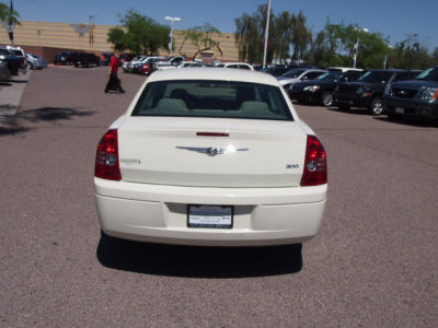 2009 Chrysler 300  LX