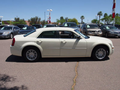 2009 Chrysler 300  LX