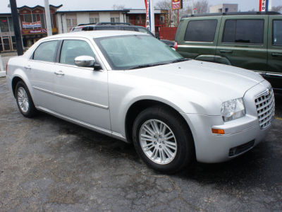 2010 Chrysler 300  Touring Plus