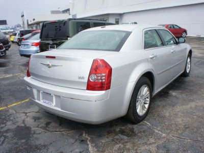 2010 Chrysler 300  Touring Plus