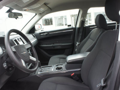 2010 Chrysler 300  Touring Plus