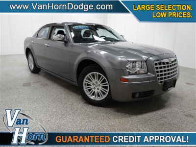 2010 Chrysler 300  Touring Plus