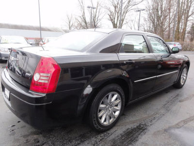 2008 Chrysler 300  LX