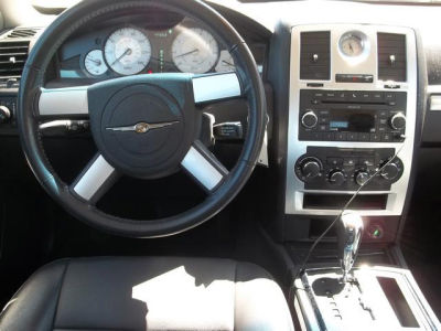 2010 Chrysler 300  Touring