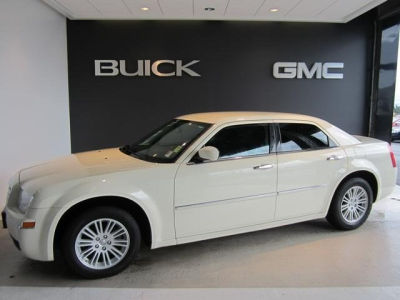 2009 Chrysler 300  Touring